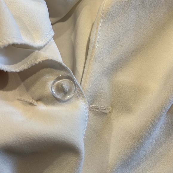 Prettylittlething Petite White Gold Button Blazer Dress - Picture 8 of 11